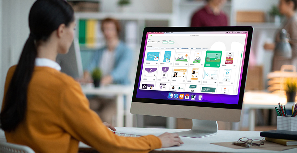 Corporate-ID-ALL-templates-Mac-computer-woman-960x496px